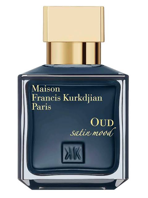 Rose Oud на белом фоне